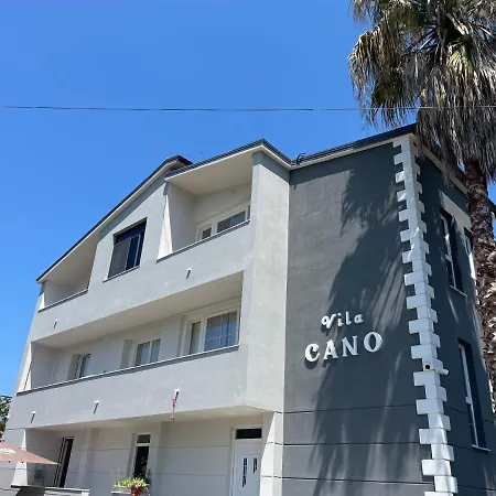 Vila Cano בית הארחה