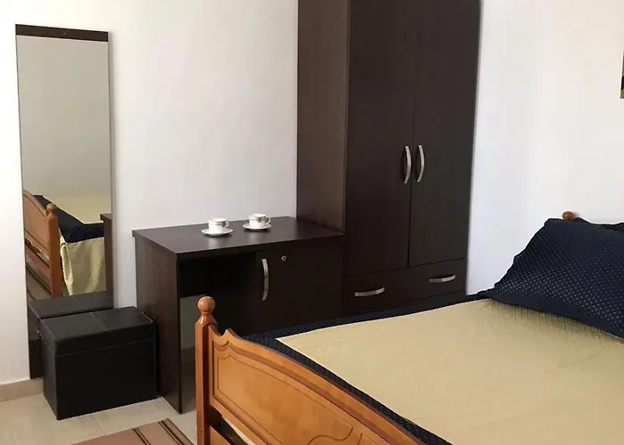 בית הארחה Vila Cano *