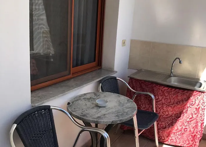 Vila Cano * דורס